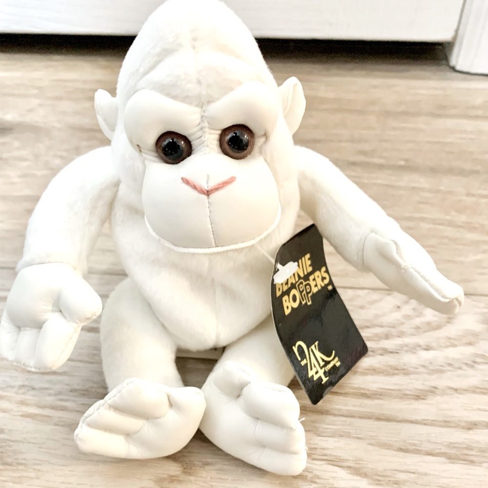 24k Beanie Boppers Gaspar Gorilla Special Effects Plush 6” - White - 1997 - NEW